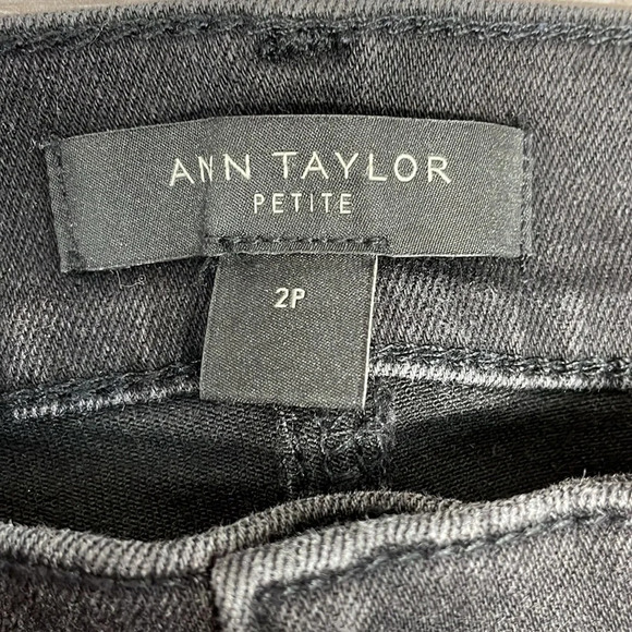 Ann Taylor Petite The Skinny Black Wash Denim Jeans with Lace Hem 2P - Picture 13 of 15
